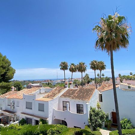 הוילה אסטפונה Townhouse W/Sea View & Garden מראה חיצוני תמונה